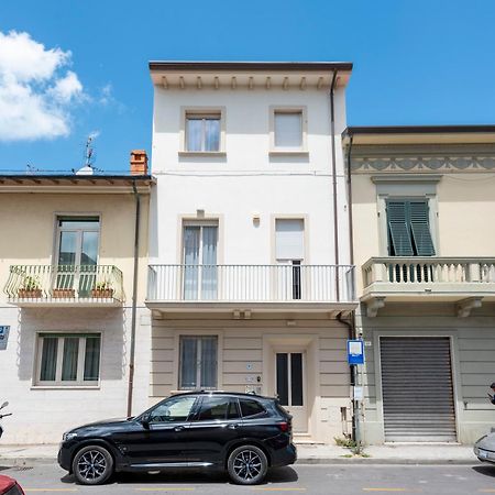 Suite Ondina Viareggio Apartments - Happy Rentals Экстерьер фото