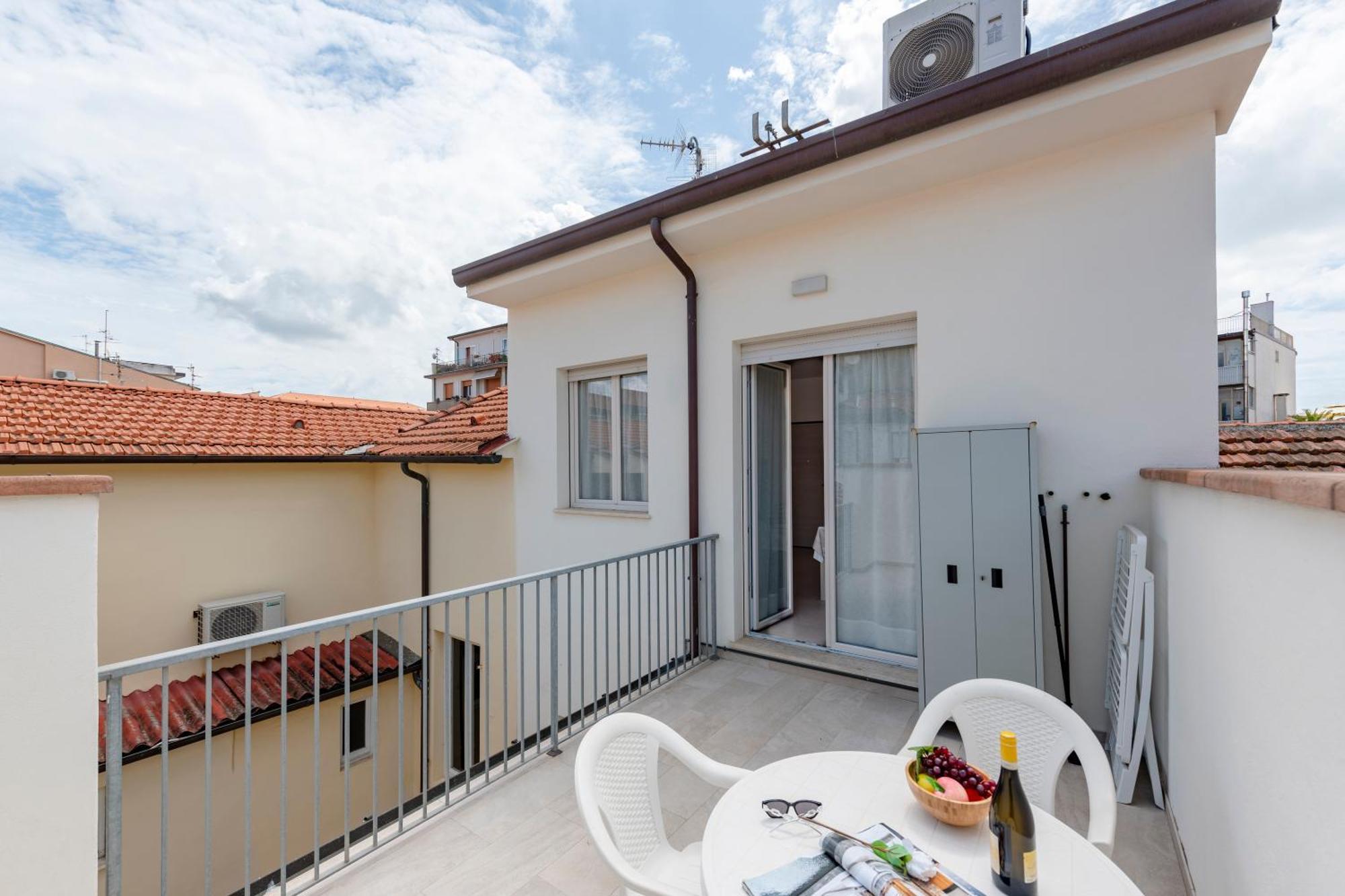 Suite Ondina Viareggio Apartments - Happy Rentals Экстерьер фото